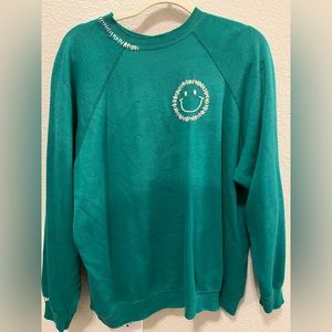 I STOLE MY BOYFRIENDS SHIRT - Happy Face Rainbow Sweatshirt - Green